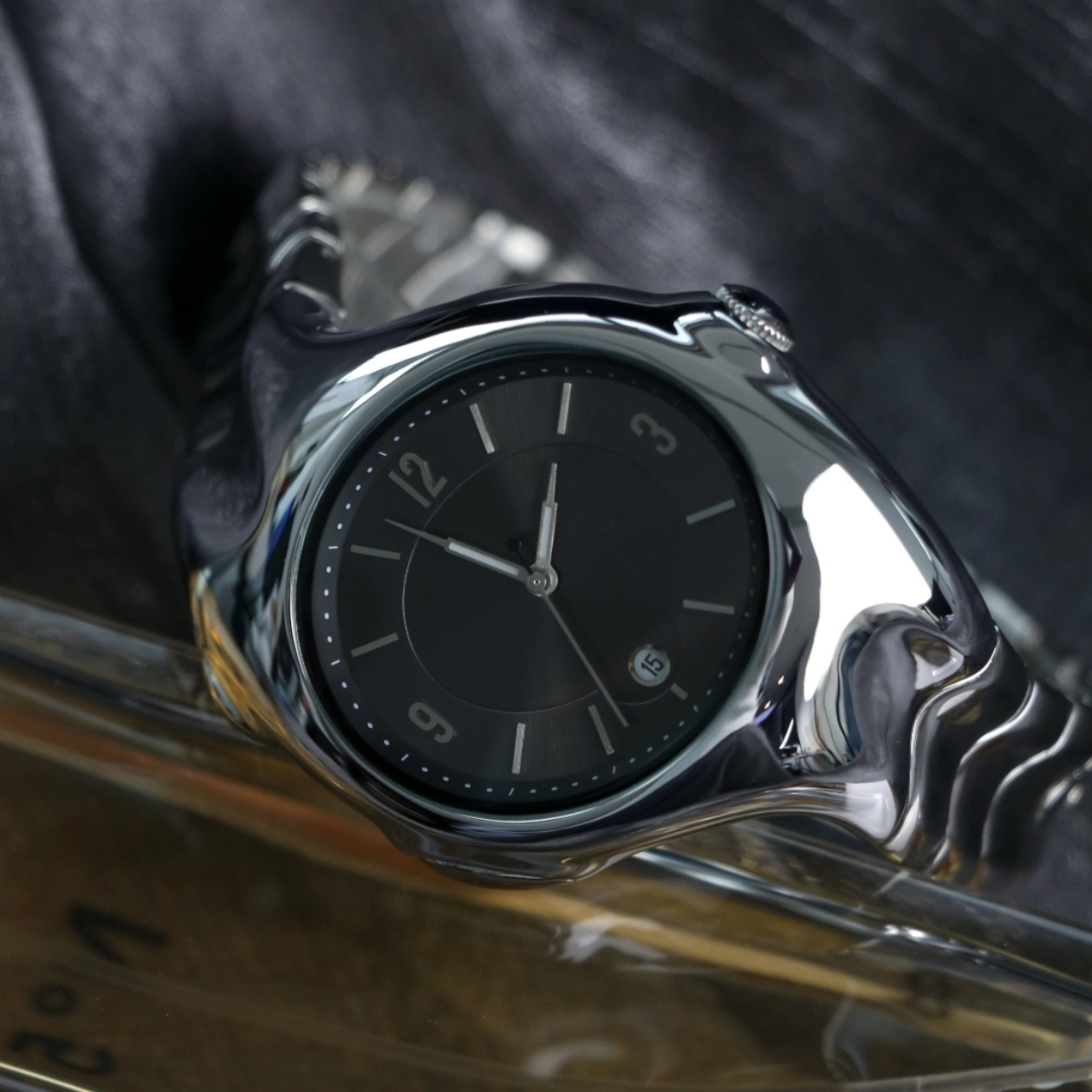 "Mobius" X5000-Quartz