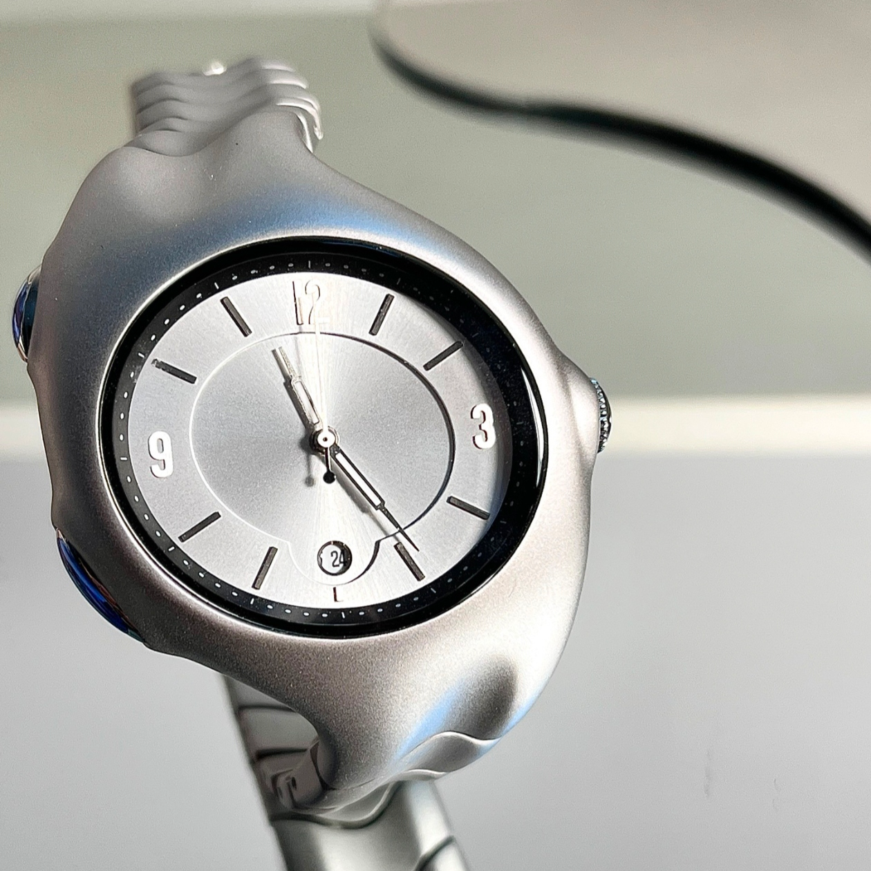 "Mobius" X5000-Quartz